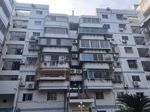 直降1.5万为何无人问津？厦门岛内学区房单价跌破2.5万引发的冷思考